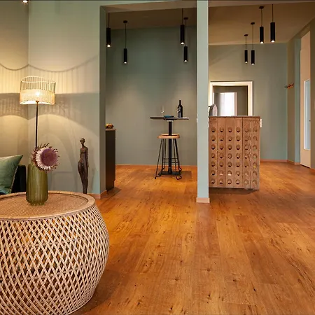 Hensel & Gretel Apartman *